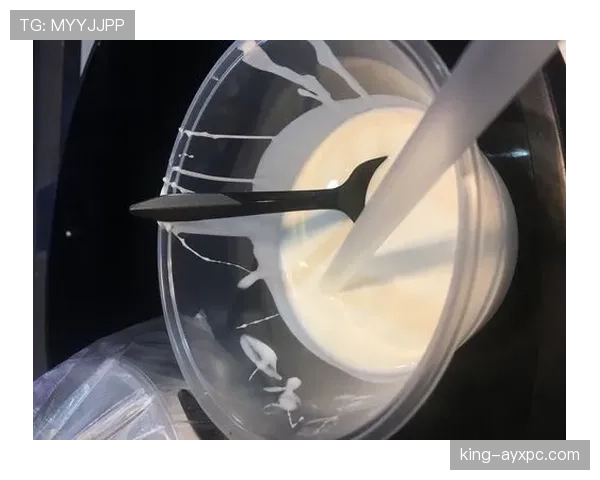 梅西家冰箱里塞满蛋白粉，连饮料都是无糖的